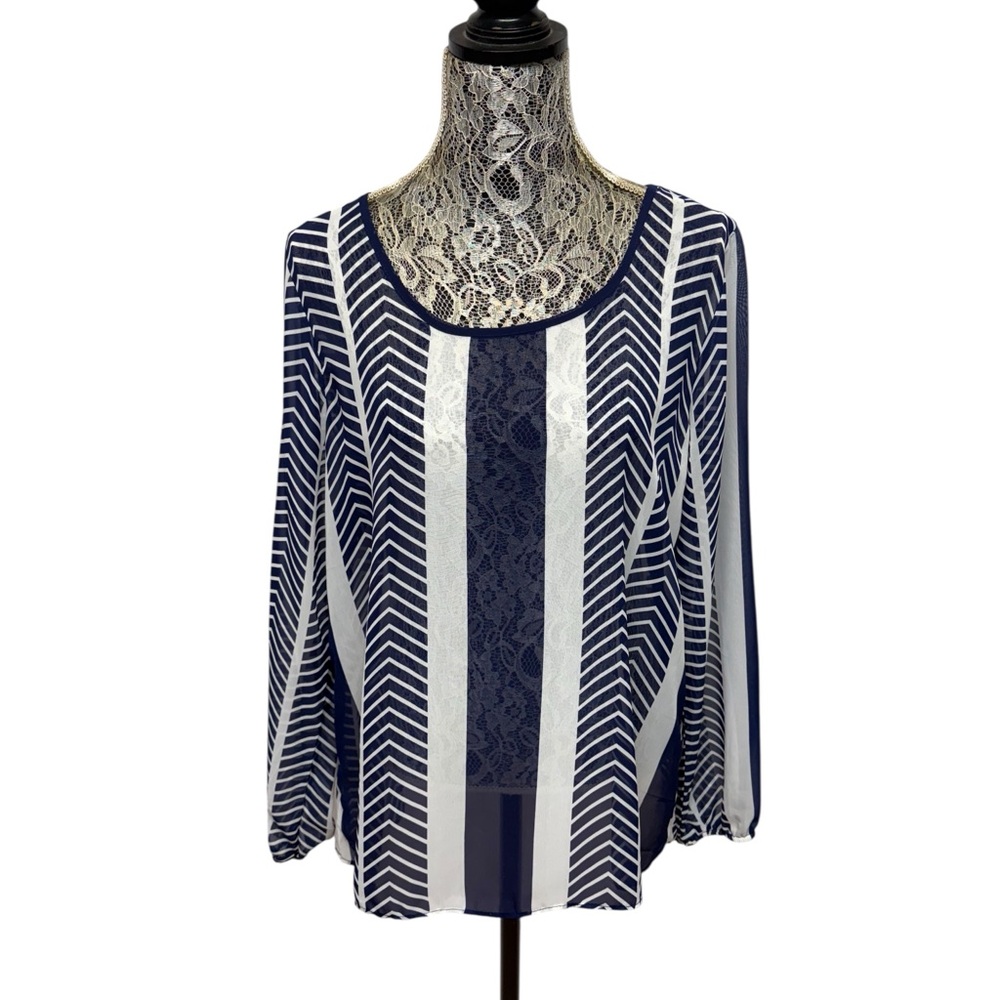 Charming Charlie Blue White Geometric Flowy Blouse XL